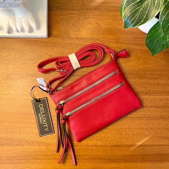DELUXITY Los Angeles Bags Deluxity Los Angeles Red Vegan Leather